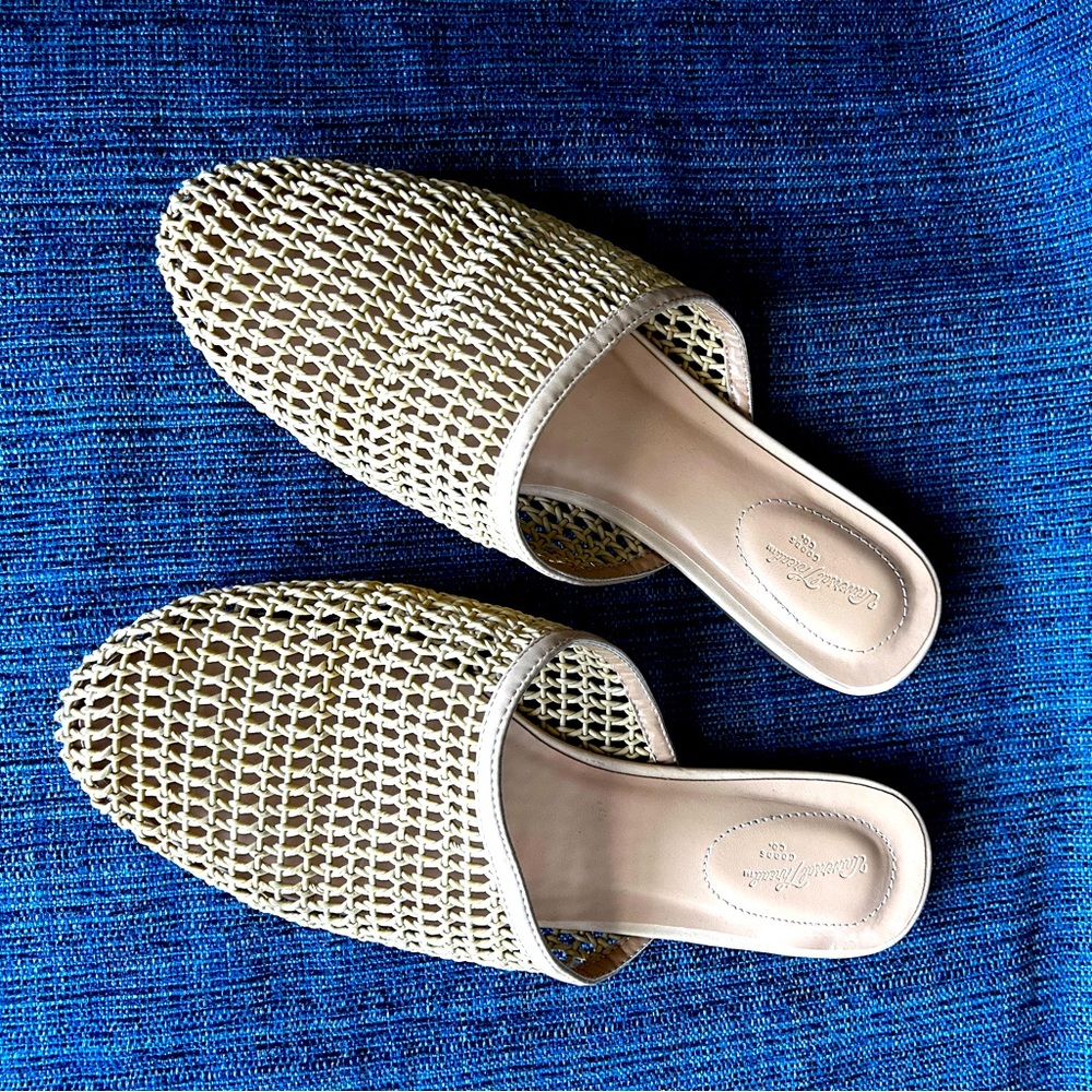 Basket weave flats